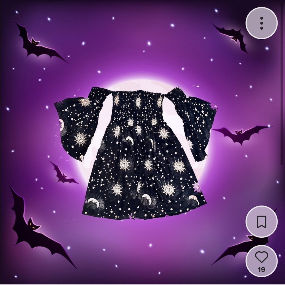 Gothic dress!! 🐦‍⬛🐈‍⬛♟️🕷️▪️